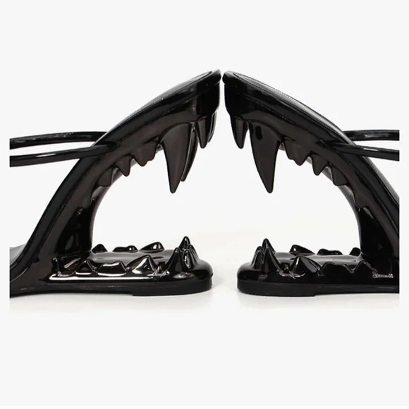 Open toe high heel tiger teeth sandal size 10 - Picture 11 of 11